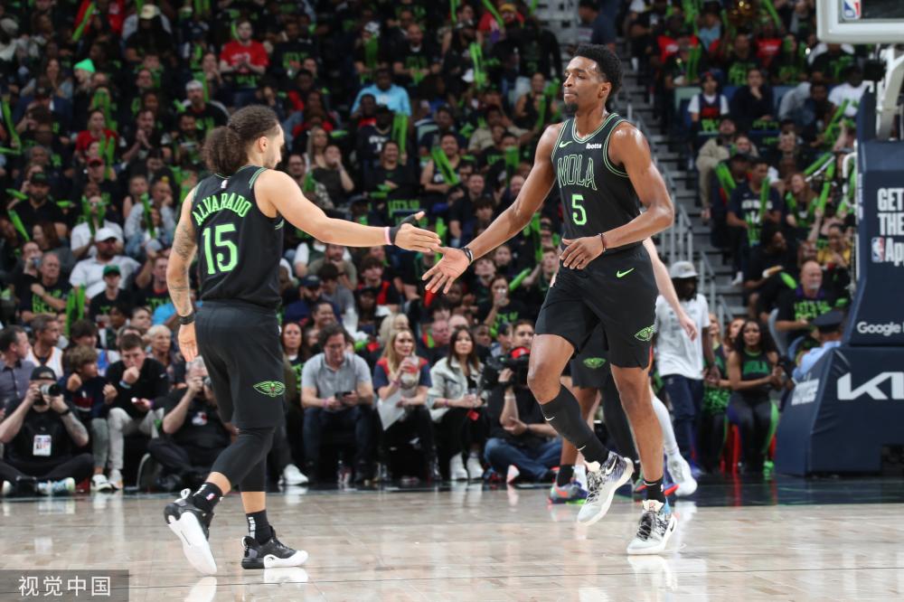 正是年轻球 正是年轻球