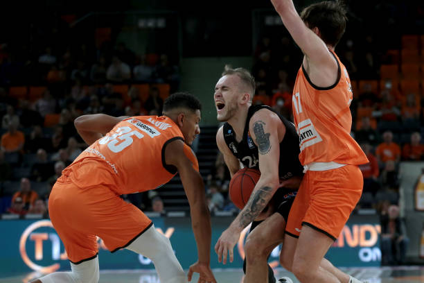 全力以赴展 全力以赴展